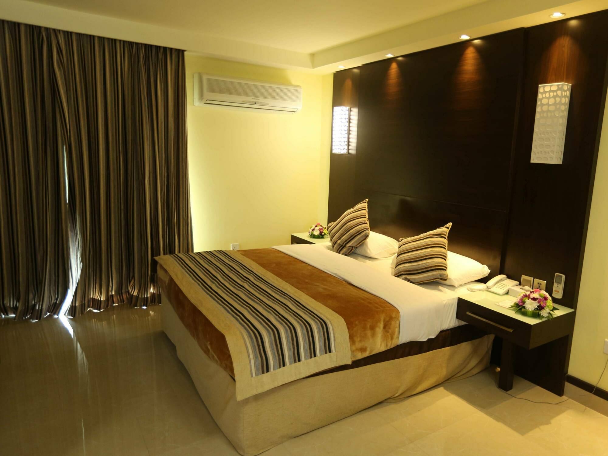 Panorama Hotel Bur Dubai Exterior photo